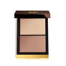 SHADE AND ILLUMINATE POWDER DUO (ILUMINADOR DUO EN POLVO)